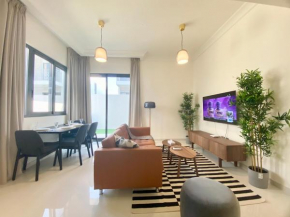 MARCO POLO - Peaceful & Spacious 3BR Villa Close to Akoya Park